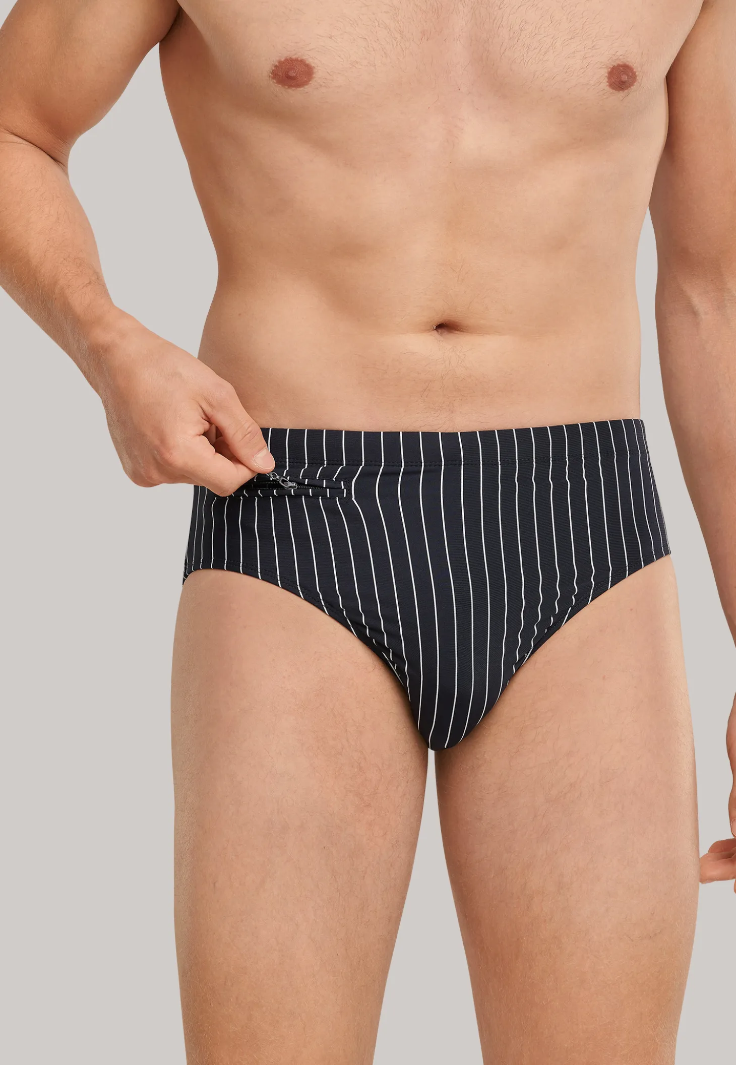 Badehose mit Reißverschlusstasche Wirkware Streifen schwarz - Nautical Casual