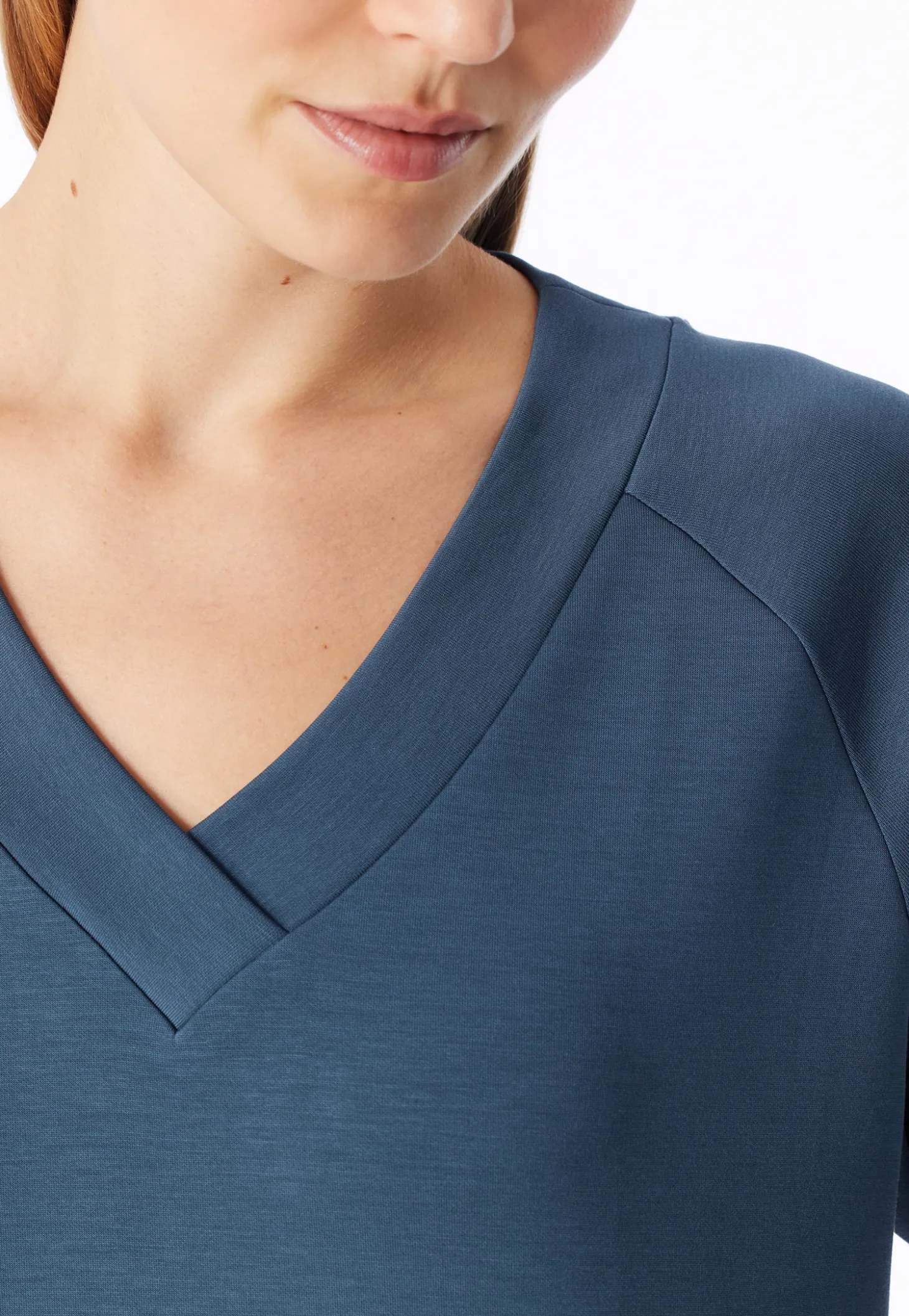 Sweatshirt langarm Doubleface V-Ausschnitt deep blue - Mix+Relax